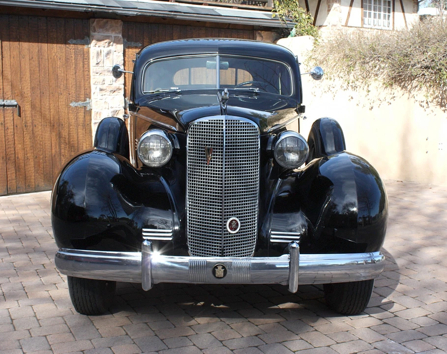 1937 Cadillac Series 70 & 75 - Image 5 of 31