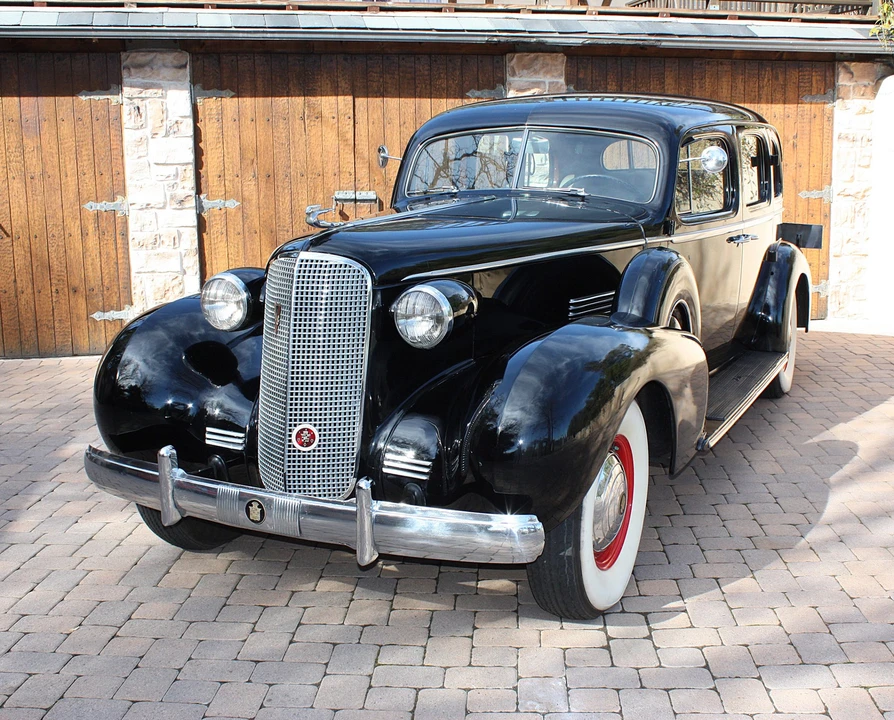 1937 Cadillac Series 70 & 75 - Image 6 of 31