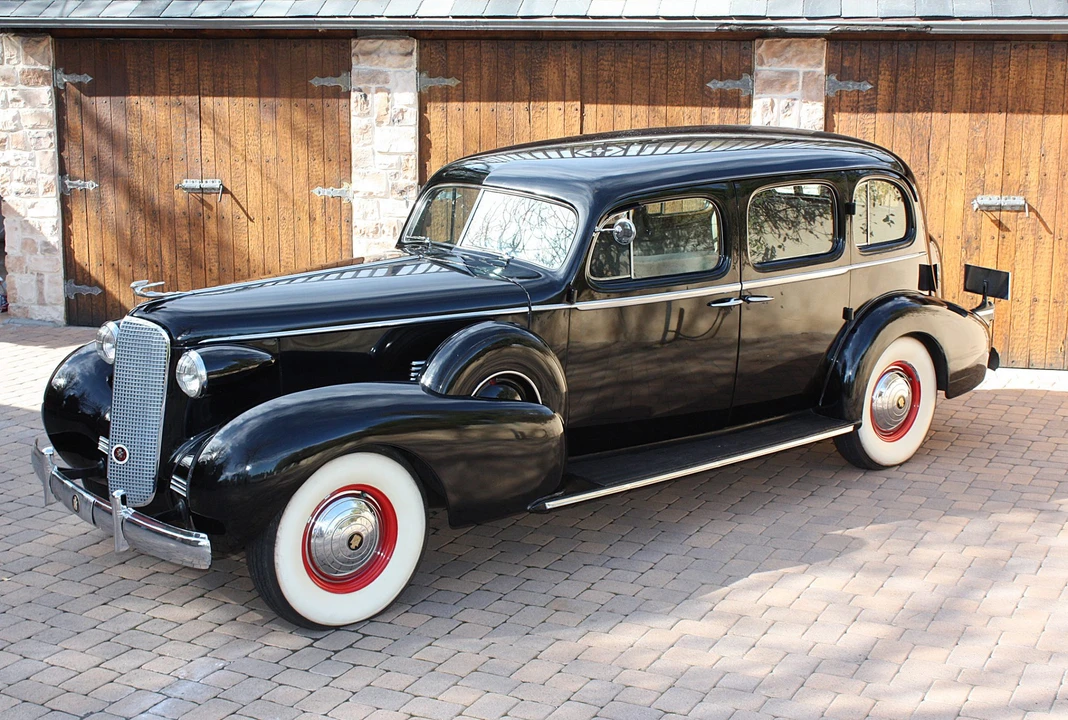 1937 Cadillac Series 70 & 75 - Image 11 of 31