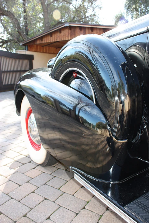 1937 Cadillac Series 70 & 75 - Image 24 of 31