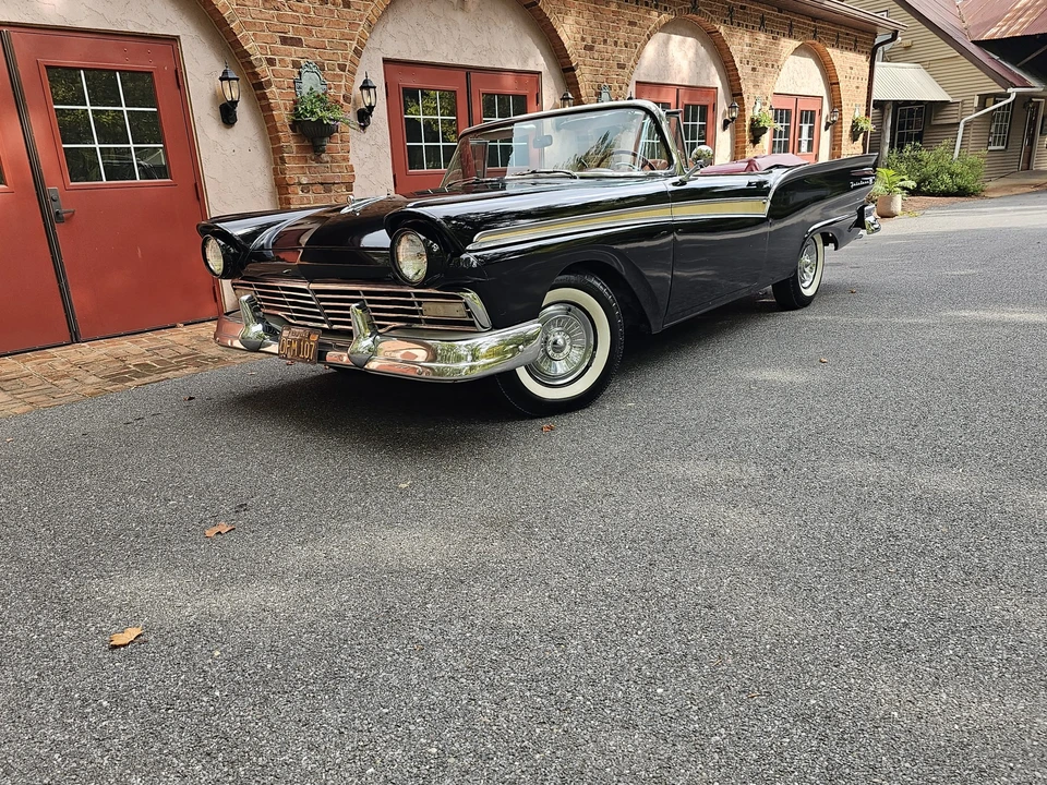 1957 Ford Fairlane 3rd Gen - Image 11 of 31