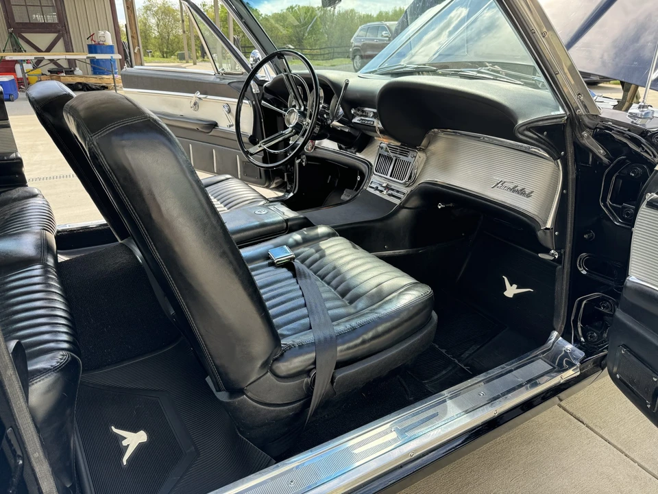 1961 Ford Thunderbird 3rd Gen - Image 29 of 31