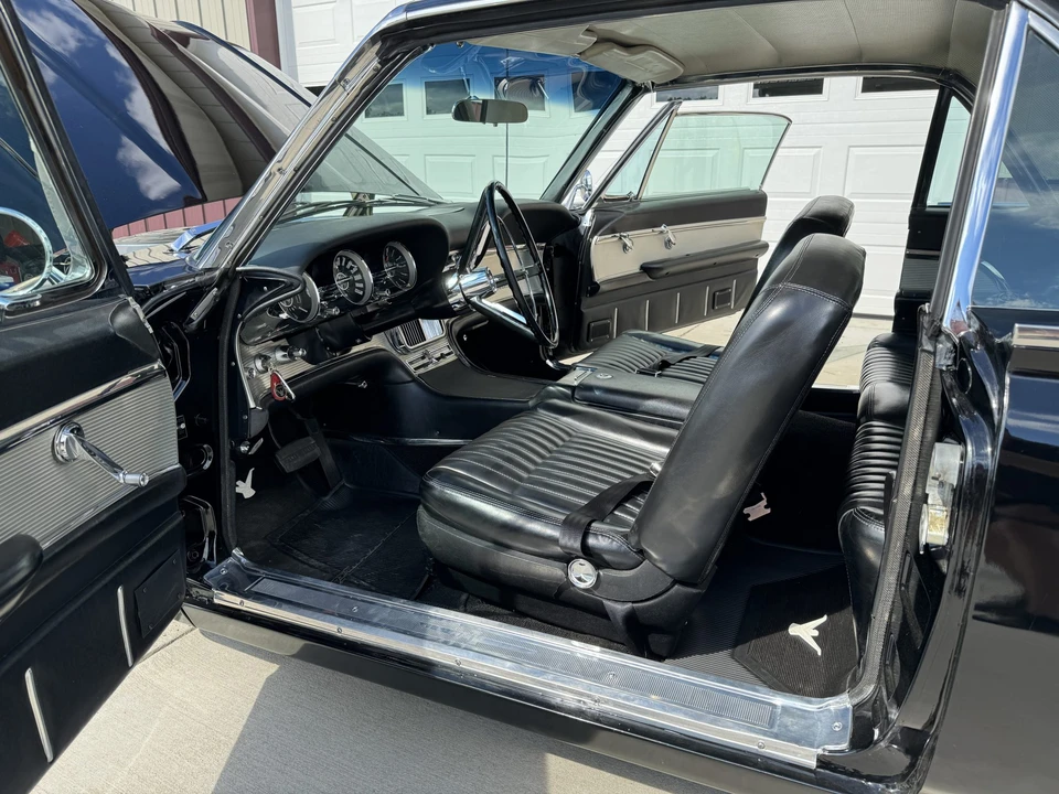 1961 Ford Thunderbird 3rd Gen - Image 26 of 31