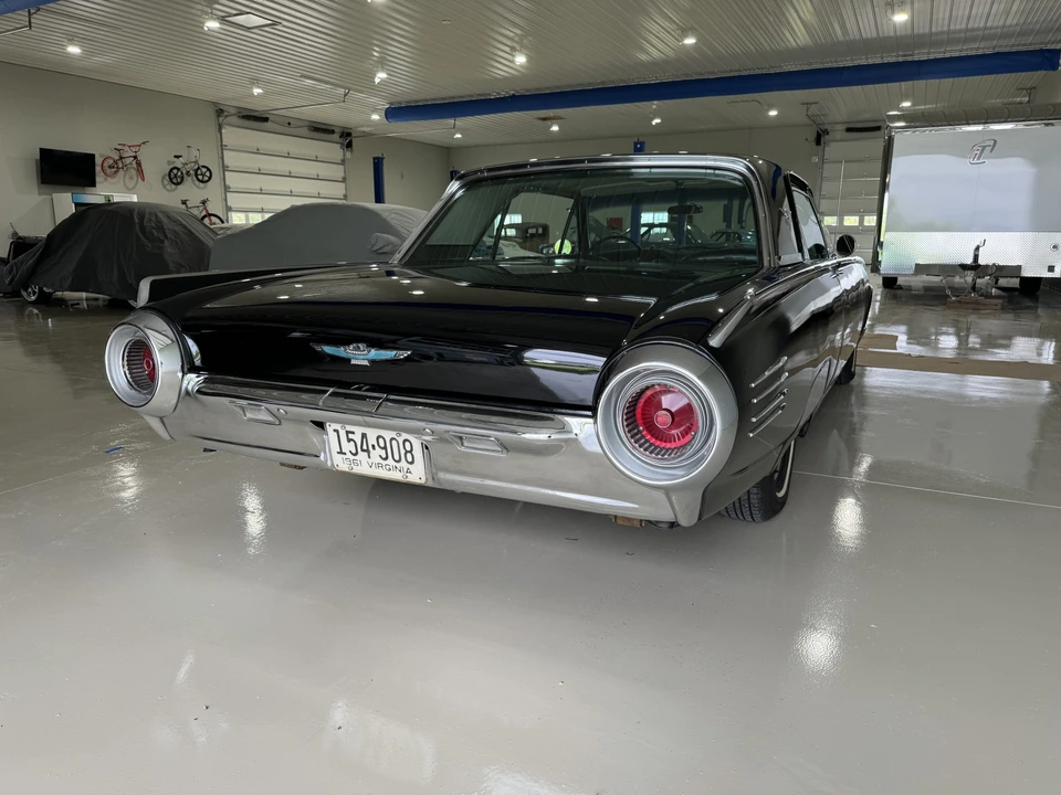 1961 Ford Thunderbird 3rd Gen - Image 9 of 31