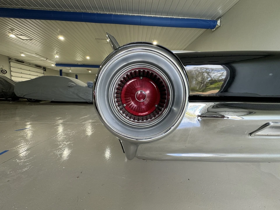 1961 Ford Thunderbird 3rd Gen - Image 18 of 31