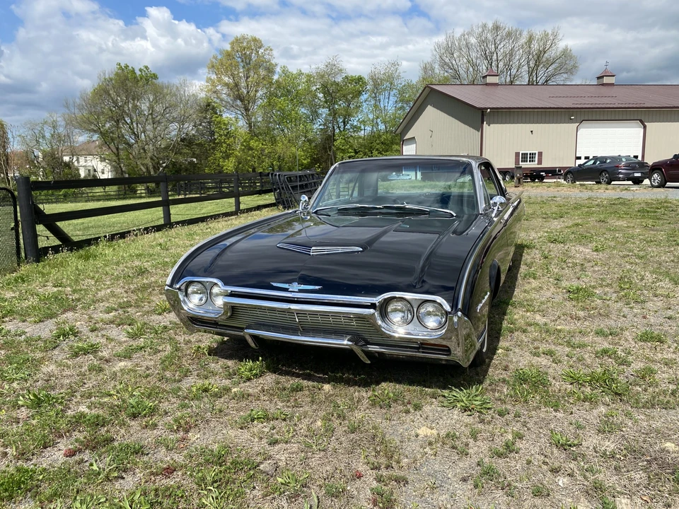 1961 Ford Thunderbird 3rd Gen - Image 11 of 31