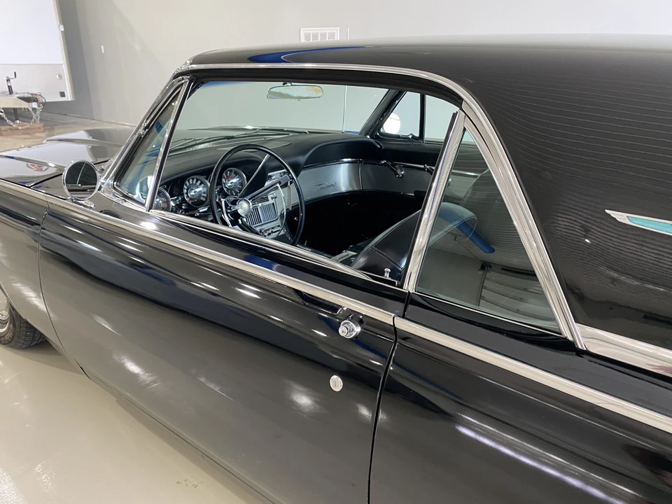1961 Ford Thunderbird 3rd Gen - Image 12 of 31