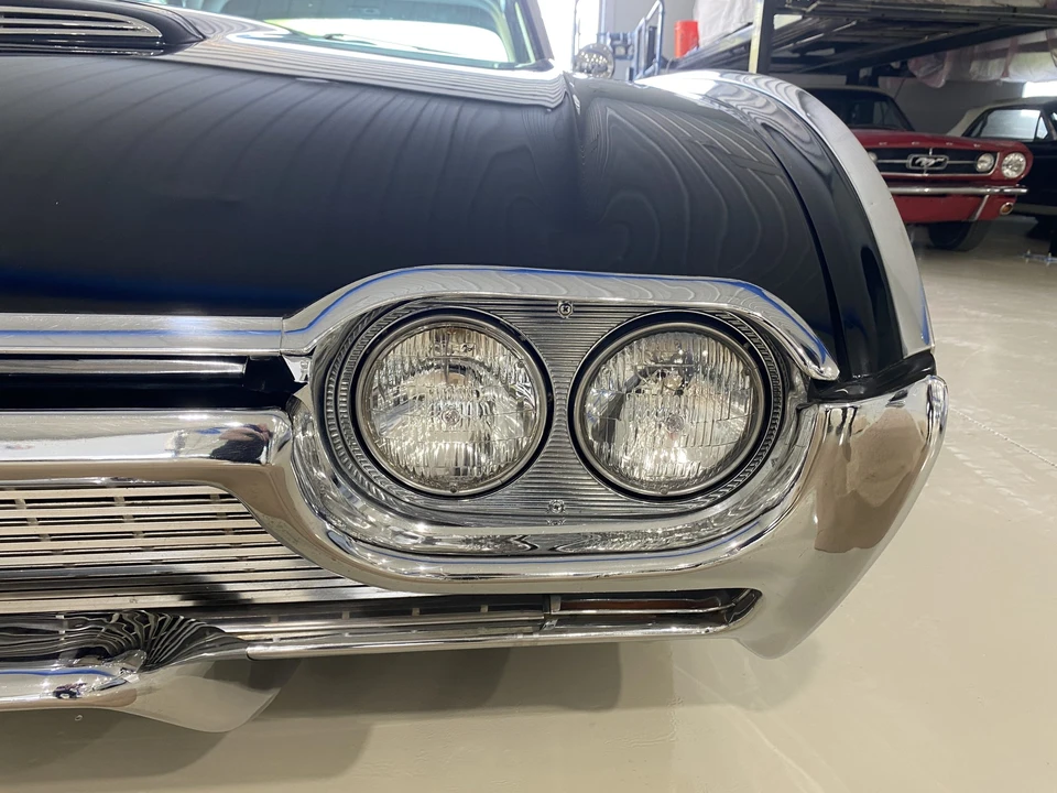 1961 Ford Thunderbird 3rd Gen - Image 16 of 31