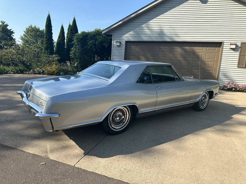 1965 Buick Riviera 1st Gen - Image 10 of 31