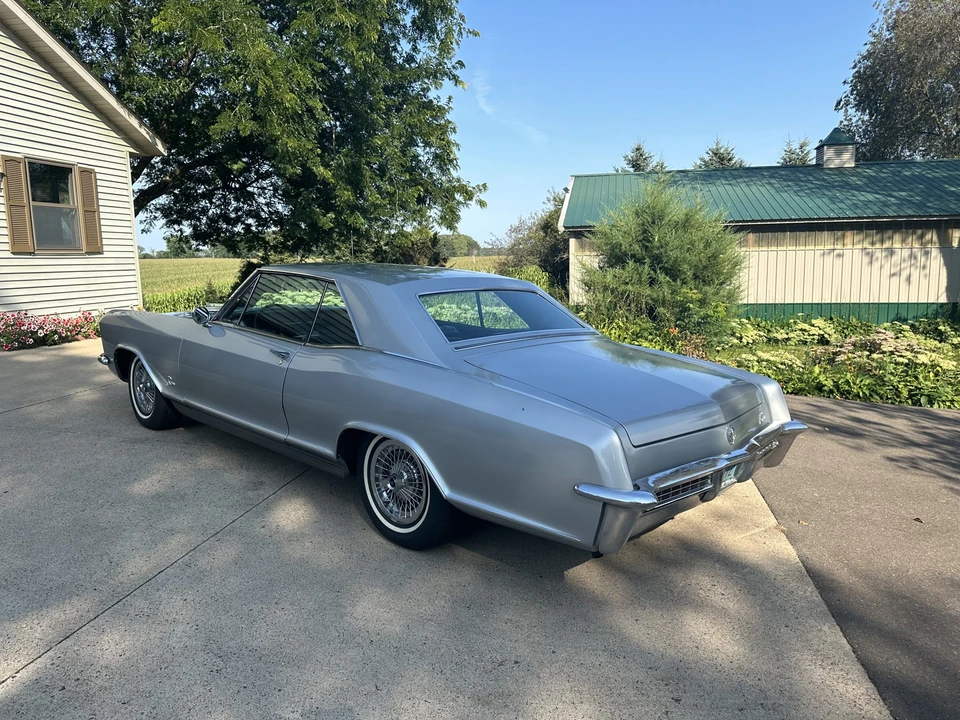 1965 Buick Riviera 1st Gen - Image 17 of 31