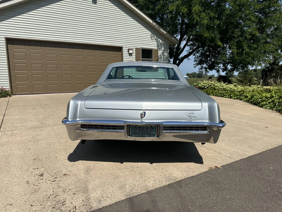 1965 Buick Riviera 1st Gen - Image 12 of 31