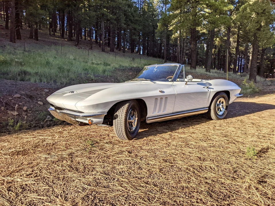 1965 Chevrolet Corvette C2 - Image 5 of 31