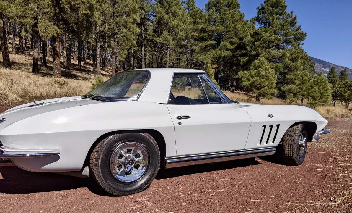 1965 Chevrolet Corvette C2 - Image 22 of 31