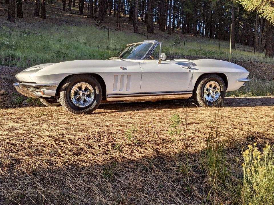 1965 Chevrolet Corvette C2 - Image 7 of 31