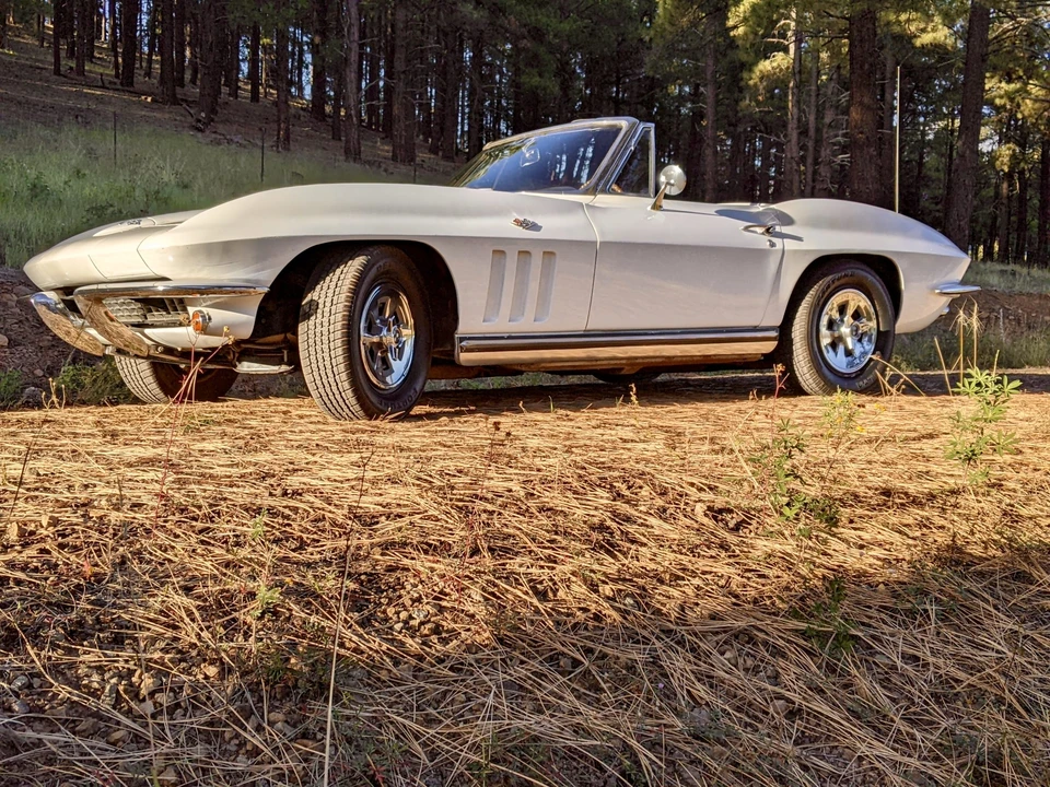 1965 Chevrolet Corvette C2 - Image 4 of 31