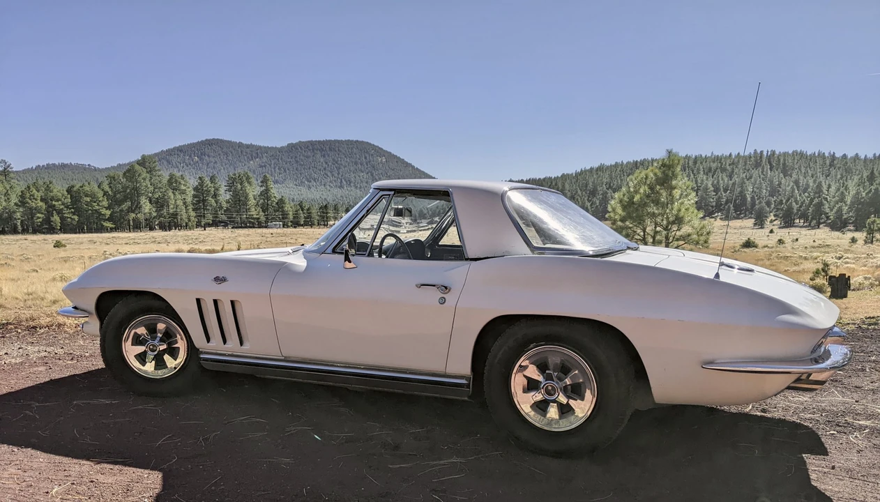 1965 Chevrolet Corvette C2 - Image 18 of 31