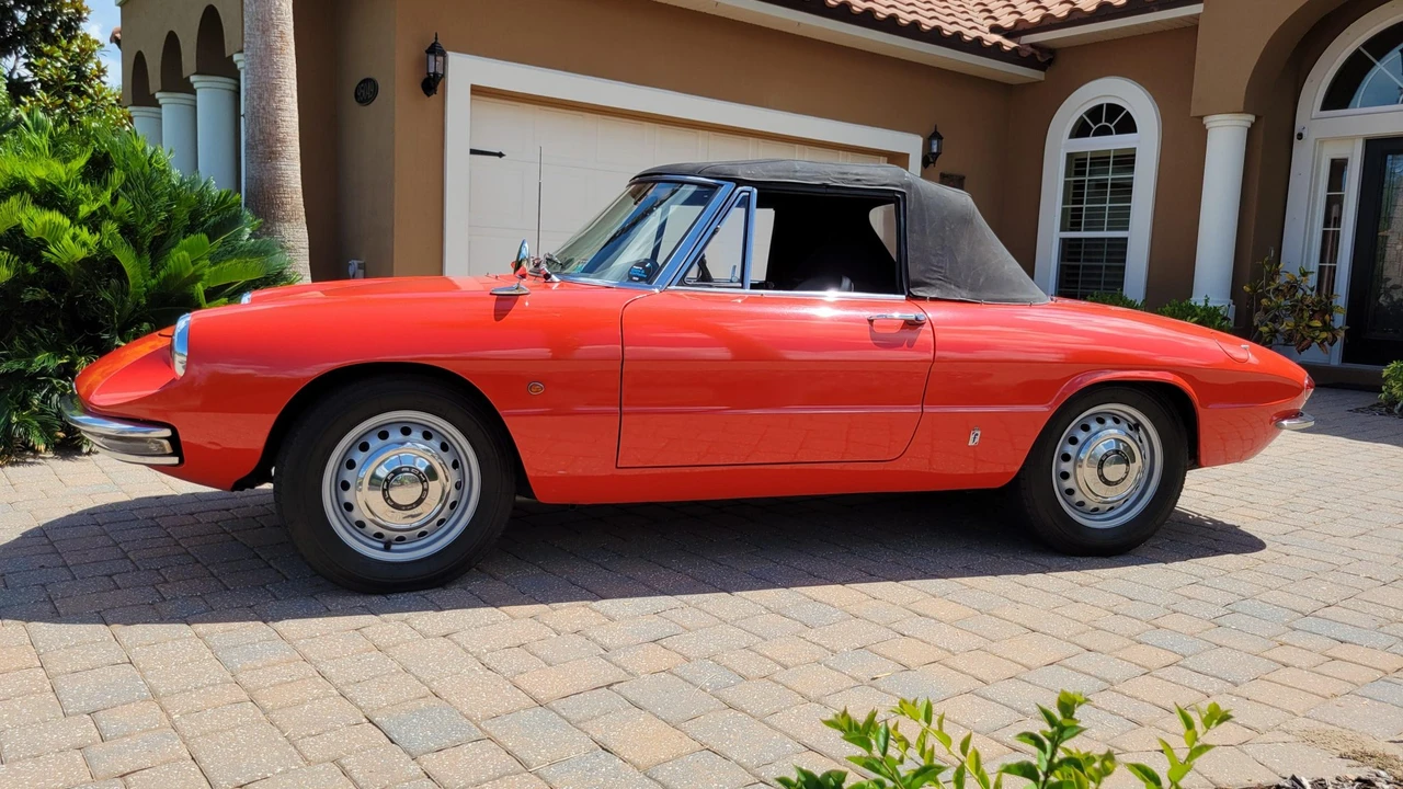 1967 Alfa Romeo Series 1 - Image 24 of 31