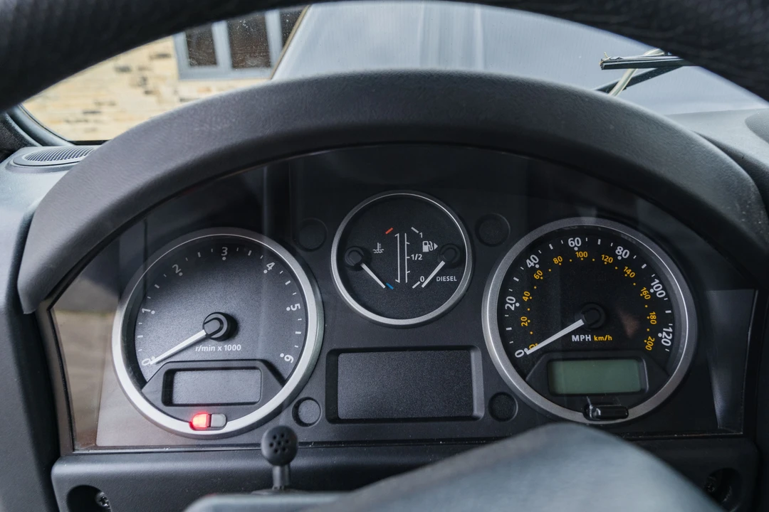 2014 Land Rover Defender 110 - Image 21 of 31
