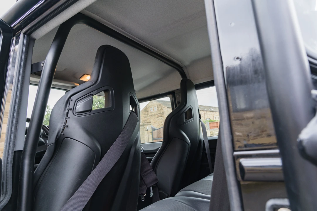 2014 Land Rover Defender 110 - Image 25 of 31