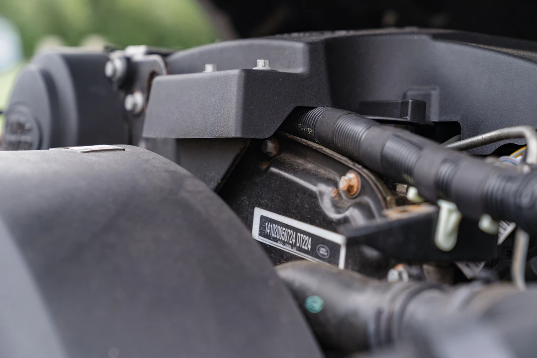 2014 Land Rover Defender 110 - Image 15 of 31