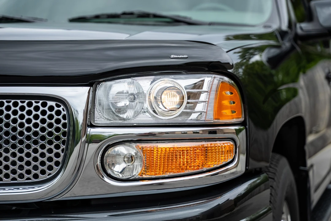 2003 GMC Yukon 2nd Gen - Image 30 of 31