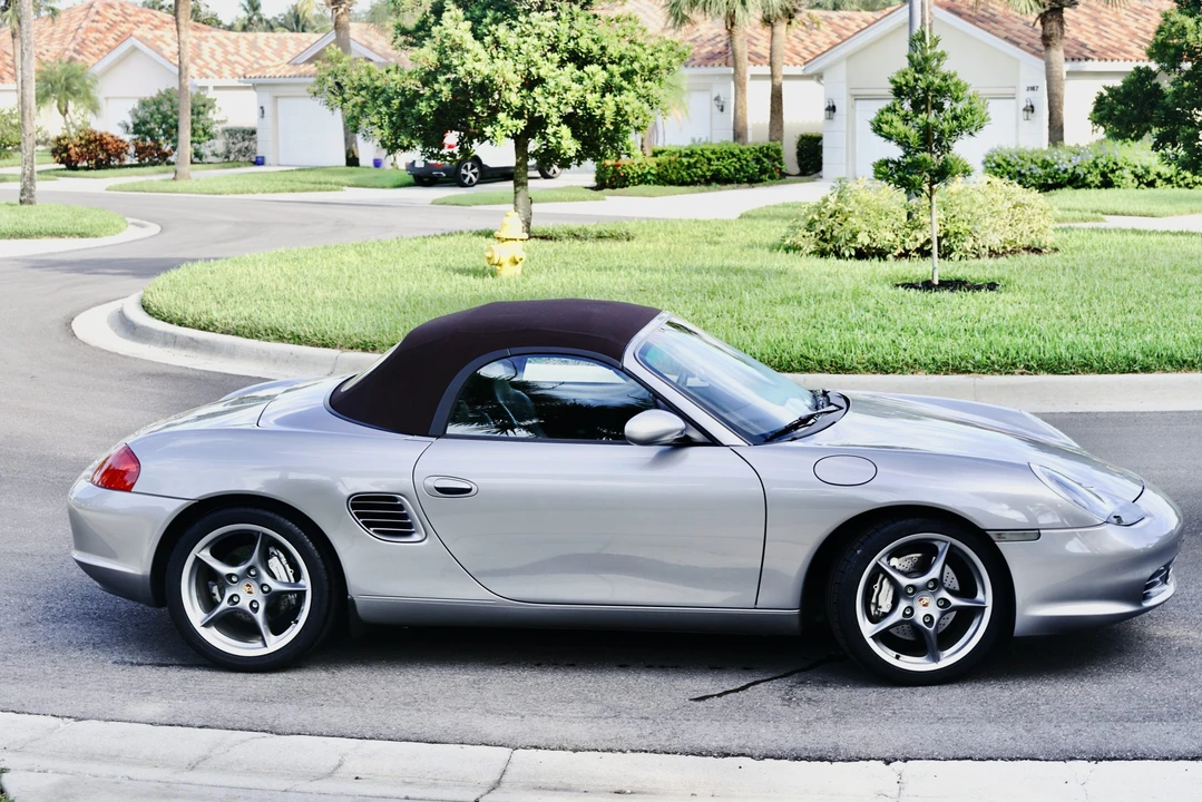 2004 Porsche 986 Boxster S - Image 16 of 31