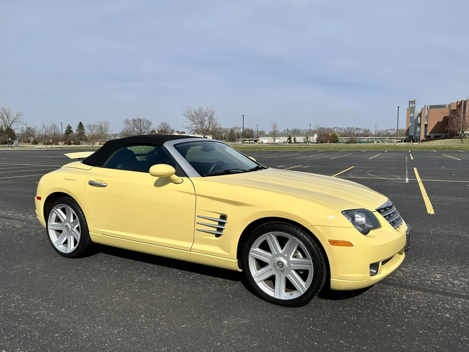 2005 Chrysler Crossfire - Image 26 of 31