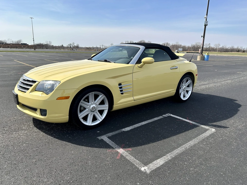 2005 Chrysler Crossfire - Image 6 of 31