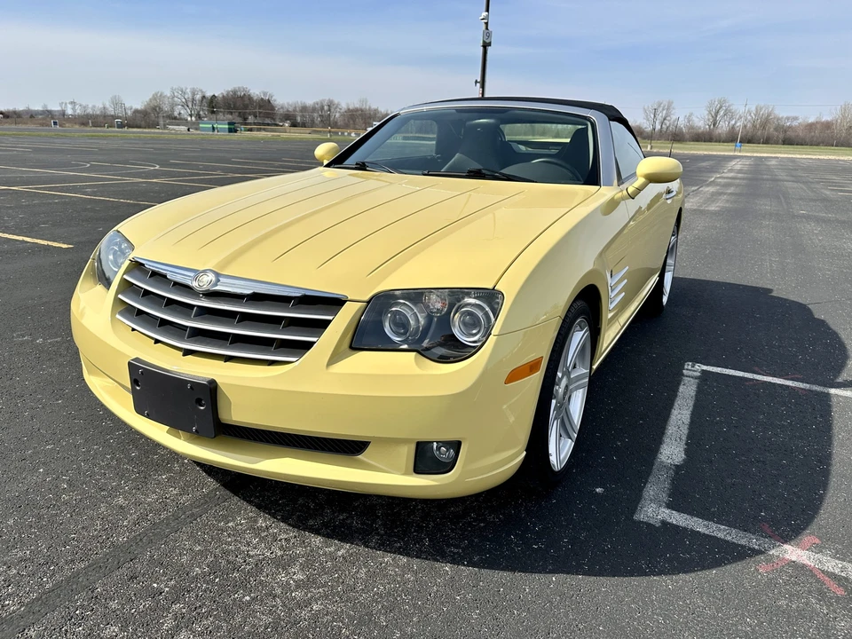 2005 Chrysler Crossfire - Image 3 of 31
