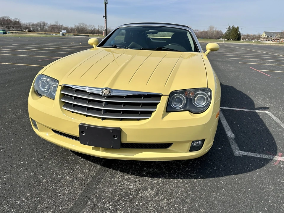 2005 Chrysler Crossfire - Image 2 of 31
