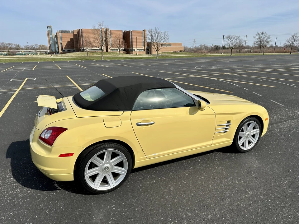 2005 Chrysler Crossfire - Image 22 of 31