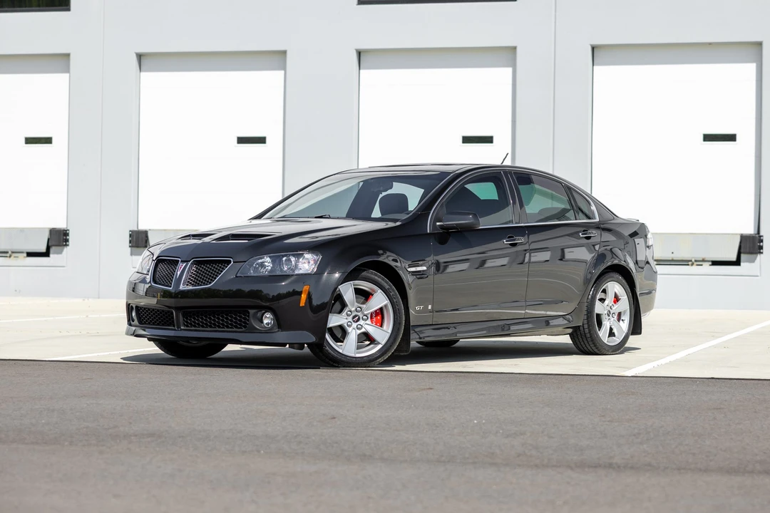 2009 Pontiac G8 - Image 2 of 31