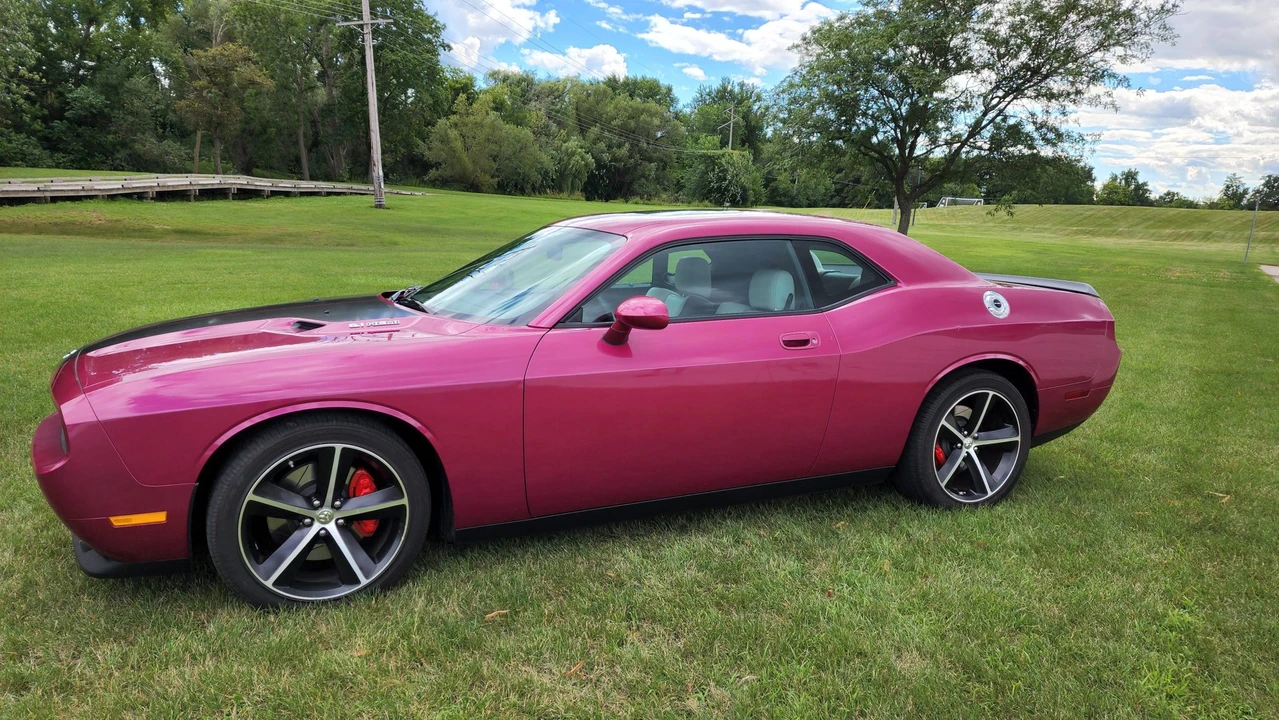2010 Dodge Challenger SRT8 & 392 3rd Gen - Image 4 of 31