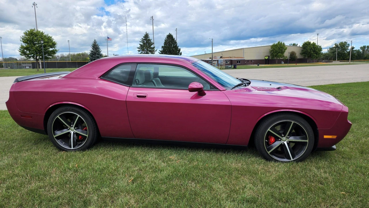 2010 Dodge Challenger SRT8 & 392 3rd Gen - Image 18 of 31