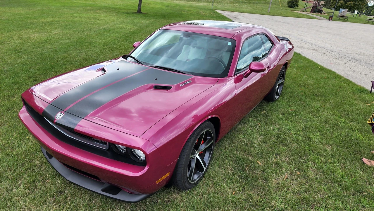 2010 Dodge Challenger SRT8 & 392 3rd Gen - Image 6 of 31