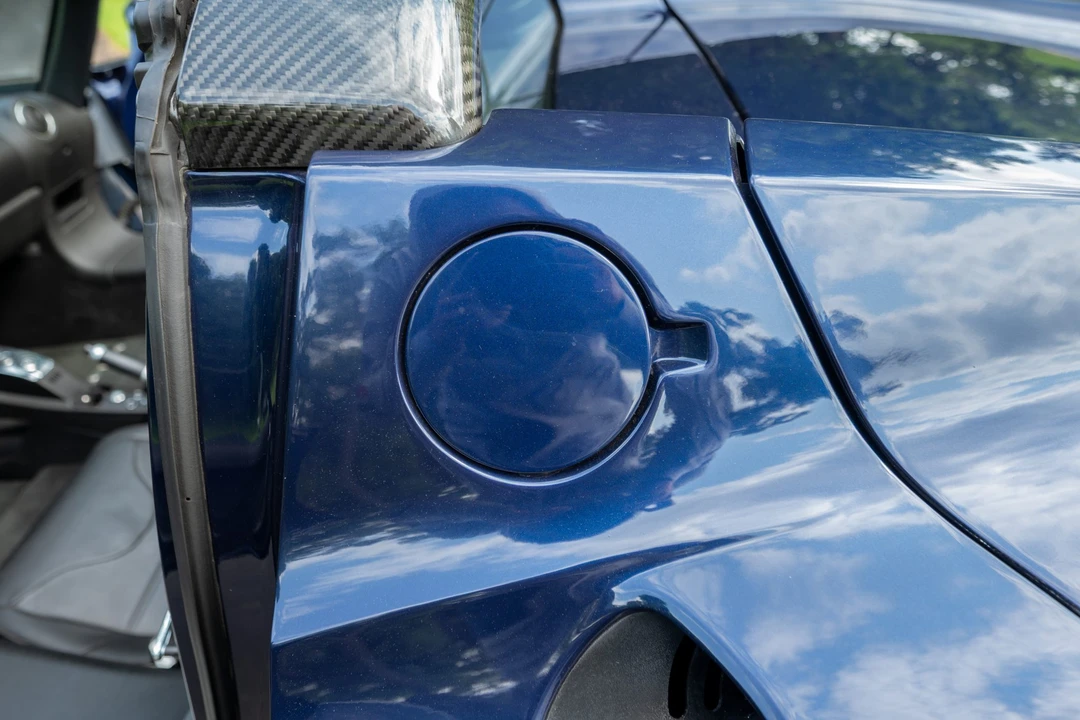 2010 Tesla Roadster - Image 17 of 31