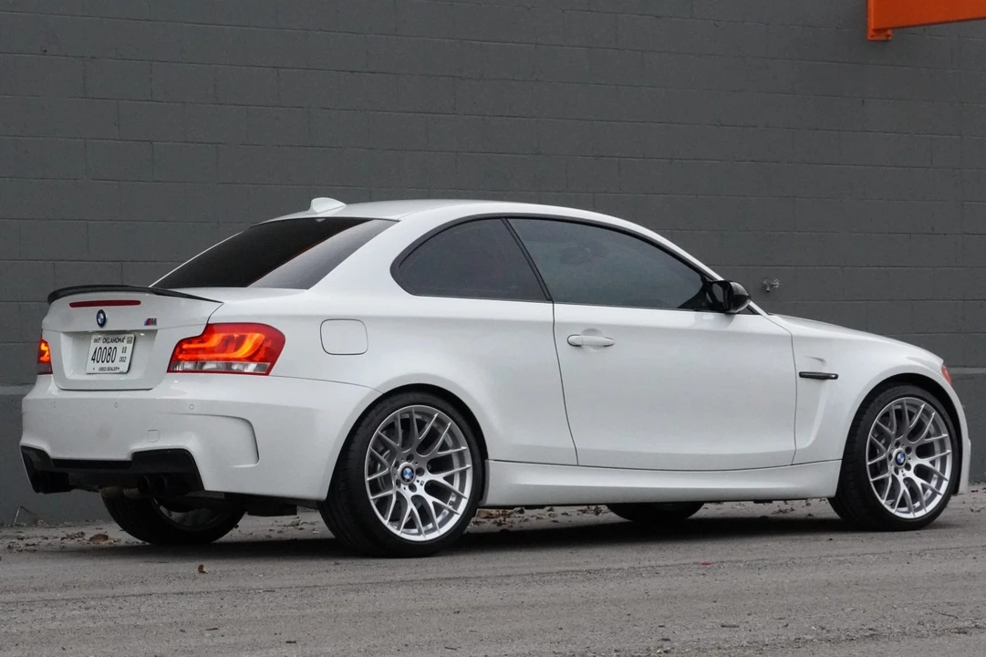 2011 BMW 1M - Image 2 of 8