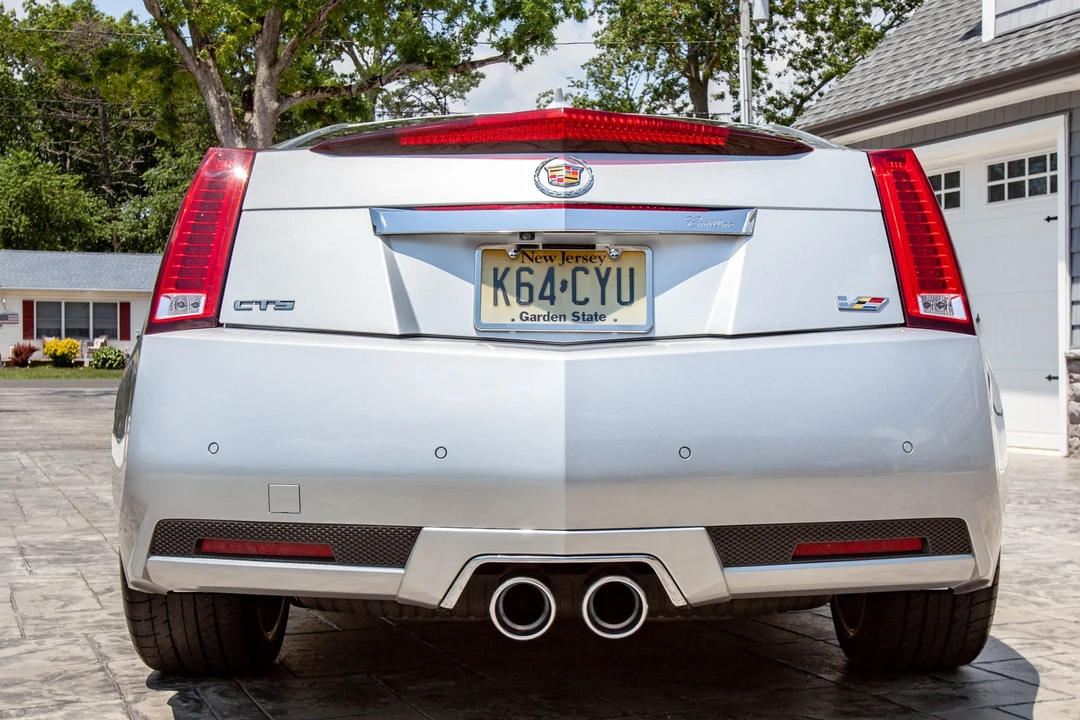 2011 Cadillac CTS-V 2nd Gen - Image 9 of 31