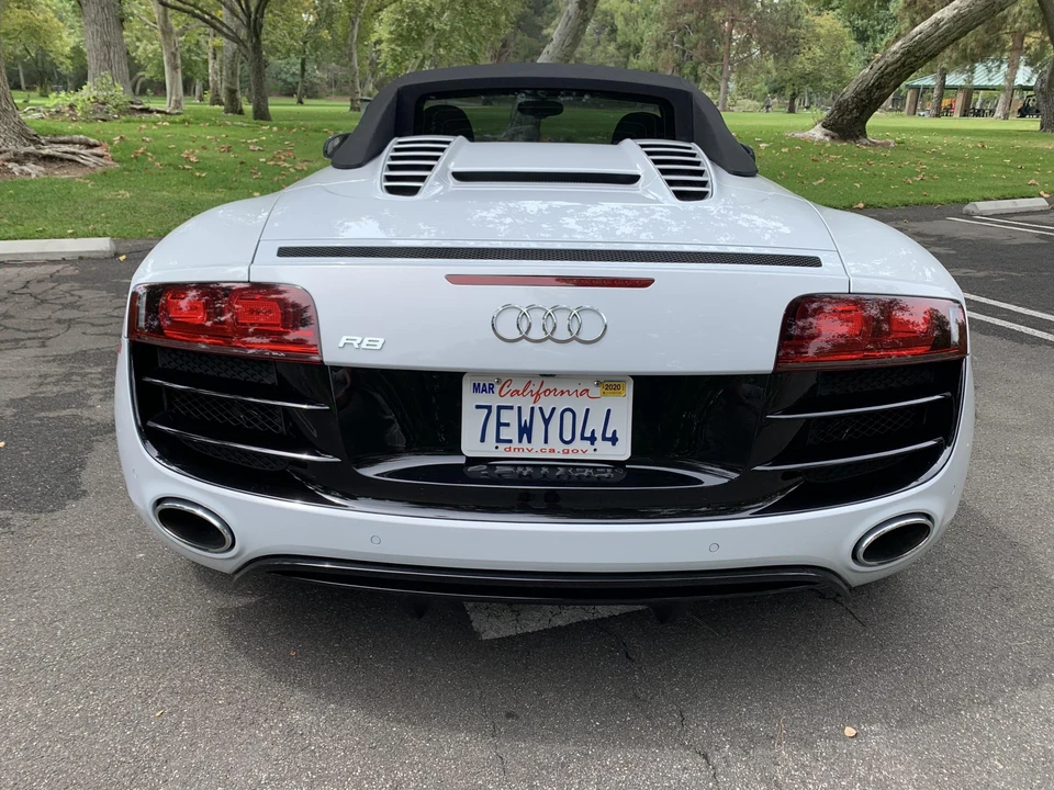 2012 Audi 42 R8 - Image 8 of 31