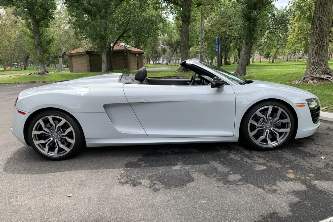 2012 Audi 42 R8 - Image 13 of 31