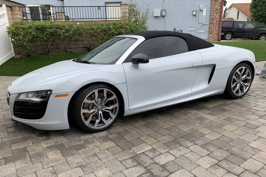 2012 Audi 42 R8 - Image 2 of 31