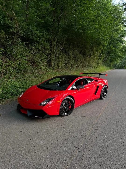 2012 Lamborghini Gallardo LP570-4 Super Trofeo Stradale - Image 2 of 31