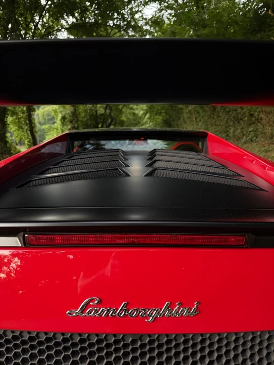 2012 Lamborghini Gallardo LP570-4 Super Trofeo Stradale - Image 25 of 31