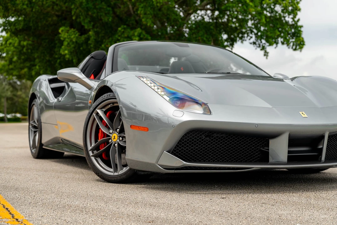 2018 Ferrari 488 Spider - Image 17 of 31