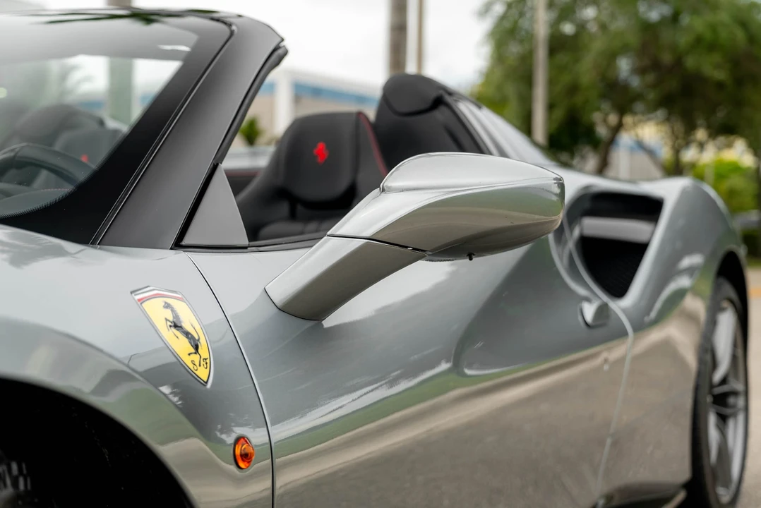 2018 Ferrari 488 Spider - Image 29 of 31