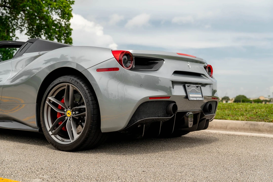 2018 Ferrari 488 Spider - Image 23 of 31