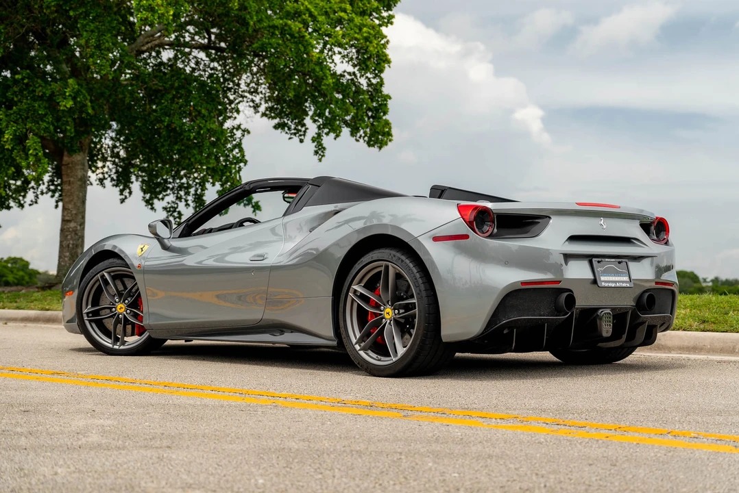 2018 Ferrari 488 Spider - Image 10 of 31