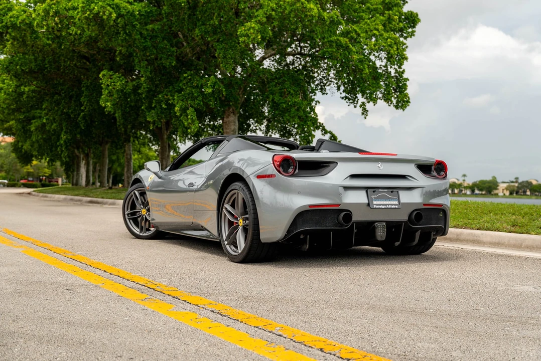 2018 Ferrari 488 Spider - Image 11 of 31