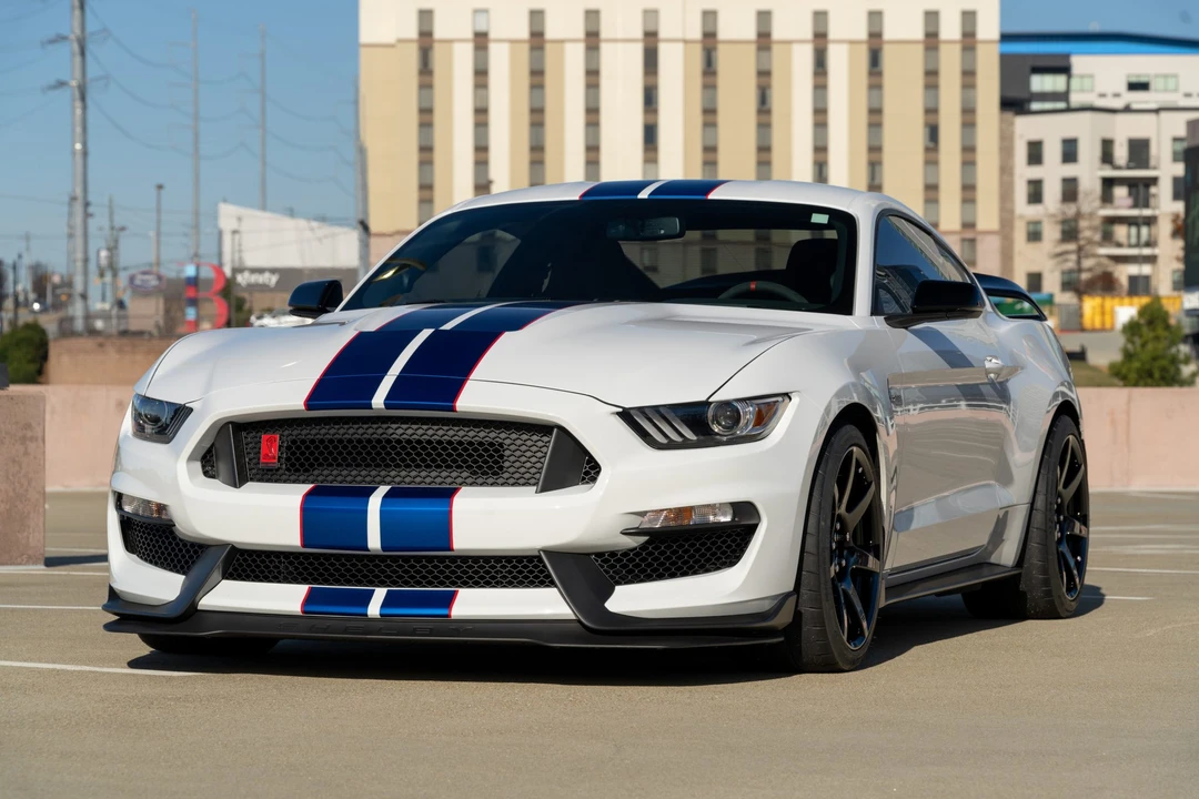 2018 Ford S550 Shelby Mustang GT350R - Image 2 of 31