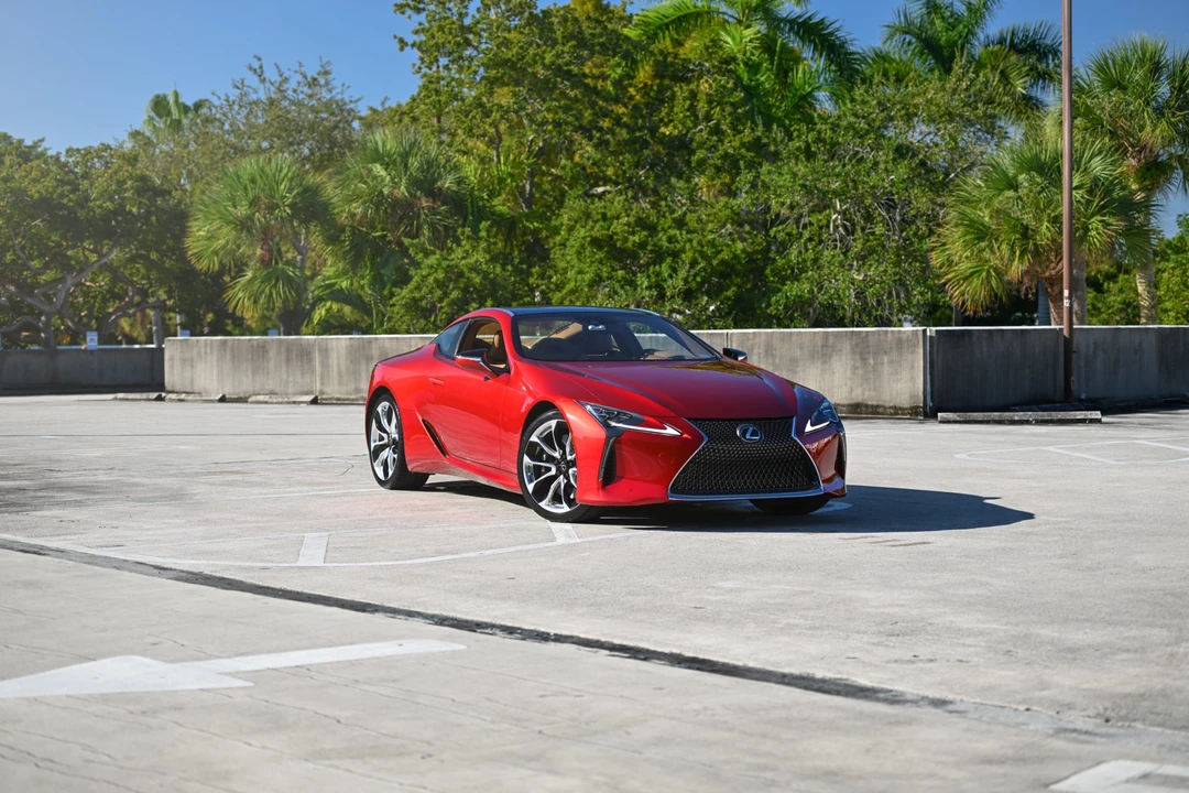 2018 Lexus LC - Image 3 of 31